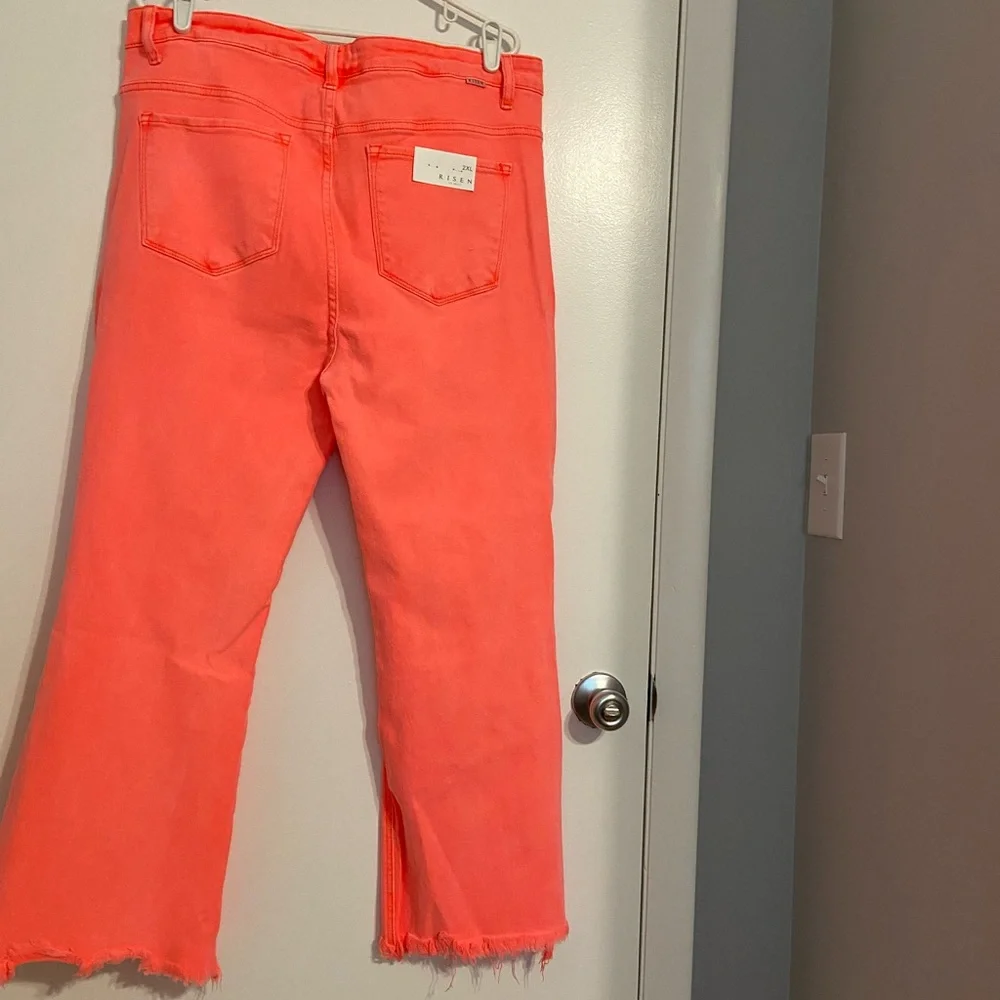 Risen Distressed Coral Jeans - Picture 4 of 5